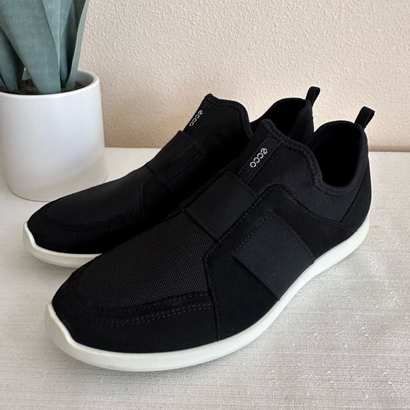 New ECCO Sense Li Black Mesh Light Slip On Casual Sneakers Women’s EU40 US9-9.5 - Picture 4 of 13